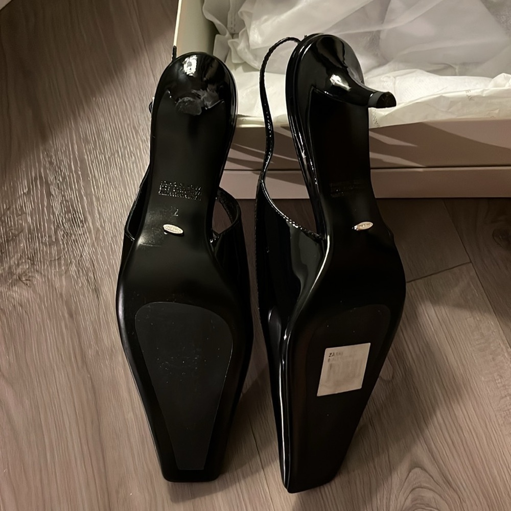Tony Bianco Kitten Heel - Picture 3 of 9